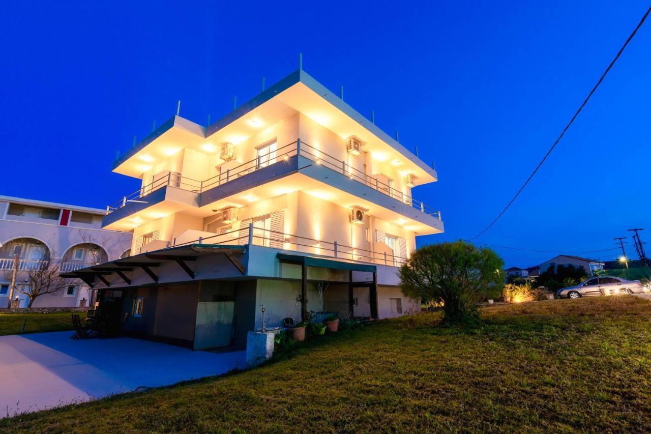 Georgia Apartments Kypseli Екстериор снимка