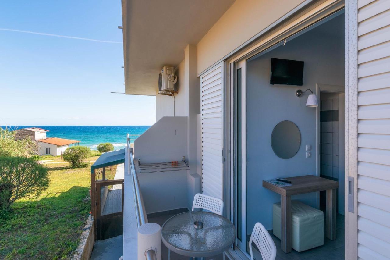 Georgia Apartments Kypseli Екстериор снимка